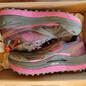 Altra Olympus 2.5